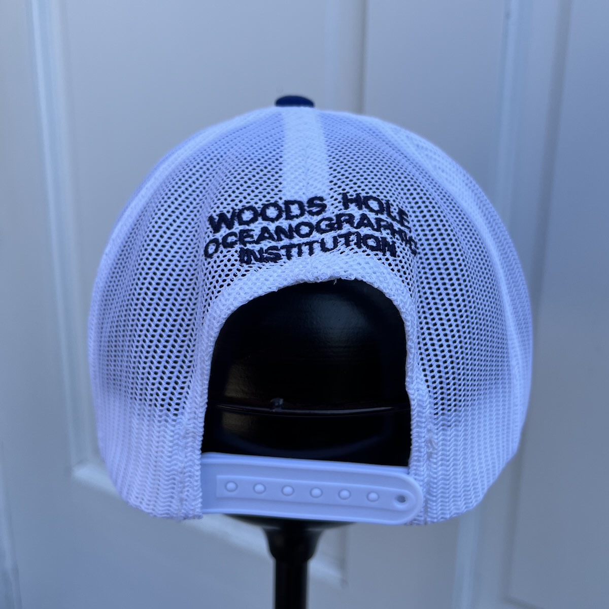 "WHOI" Icon Mesh Hat