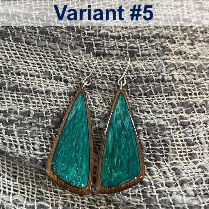 Kaligo Design Triangle Earrings