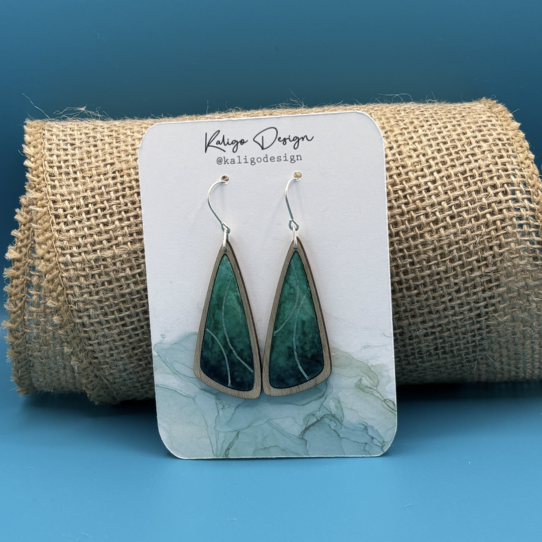 Kaligo Design Triangle Earrings