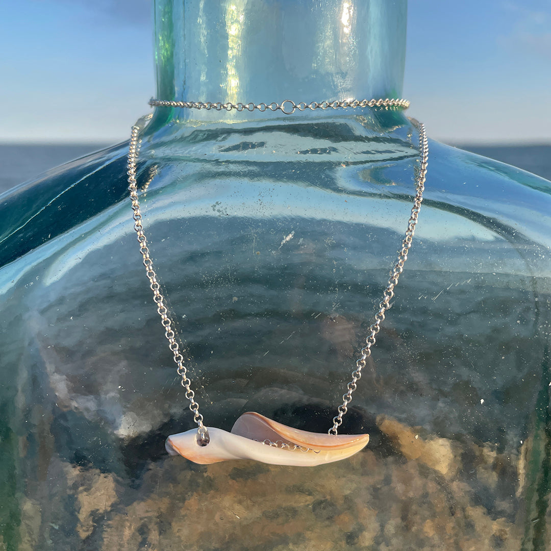 Flow Bar Necklace