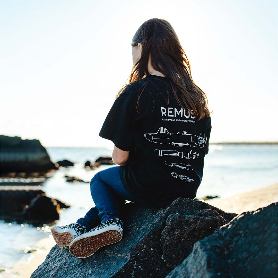 Youth REMUS SharkCam T-shirt